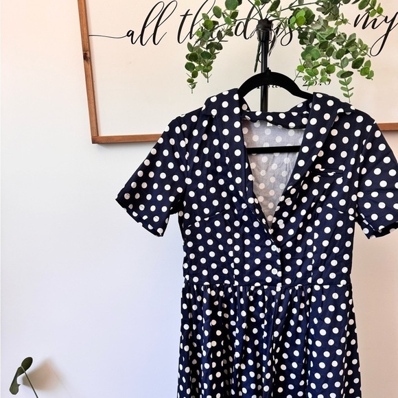 NWOT beautiful pinup polkadot, white and blue dress cotton - Picture 8 of 8